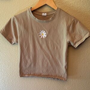 Girl’s Tan Short Sleeve Tee with Daisy Embroidery